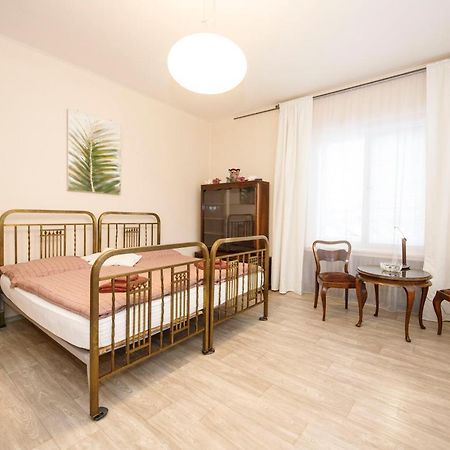 Libusina Villa Kutná Hora Esterno foto